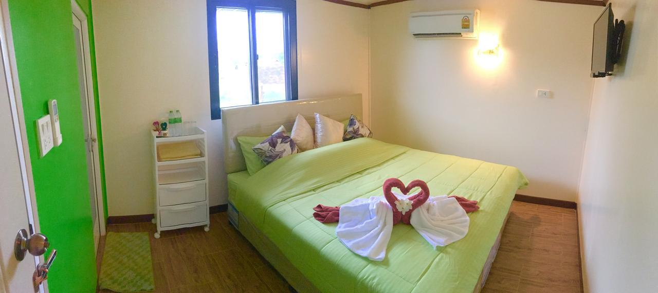 4 Seasons Mini House Hotel Nakhon Si Thammarat Room photo